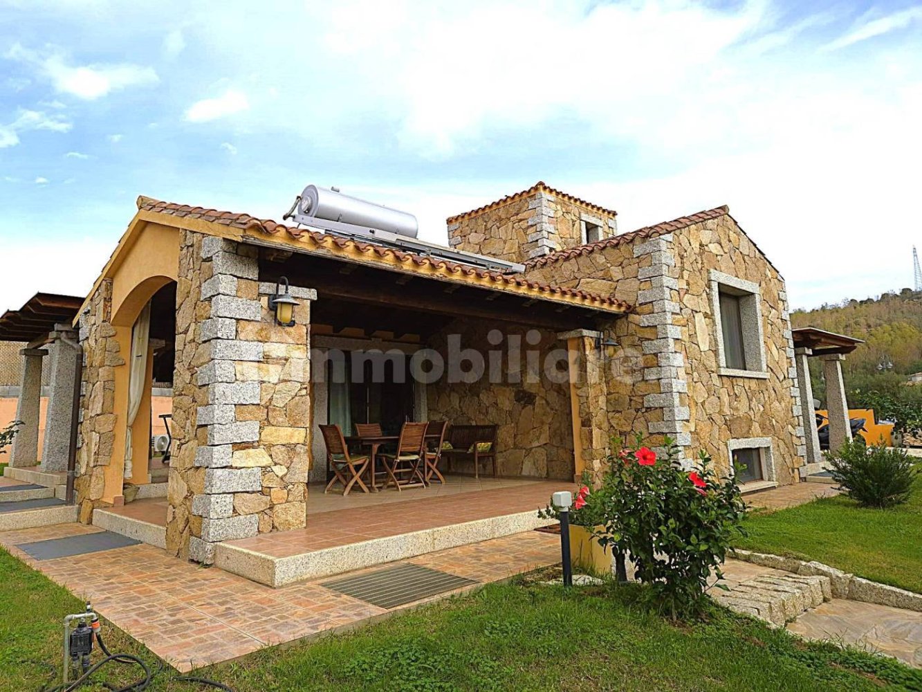5 bedrooms Villa in Sardinia, Italy No. 242962