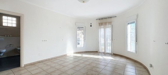 3 bedrooms Villa in Arenas, Spain No. 42717 14