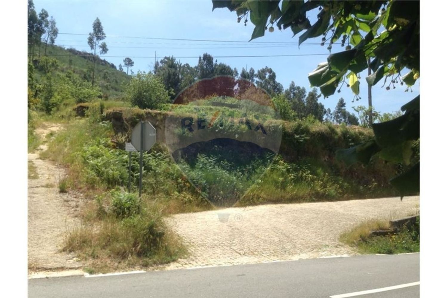 Terrain à Amarante, Portugal 435m² No. 60418