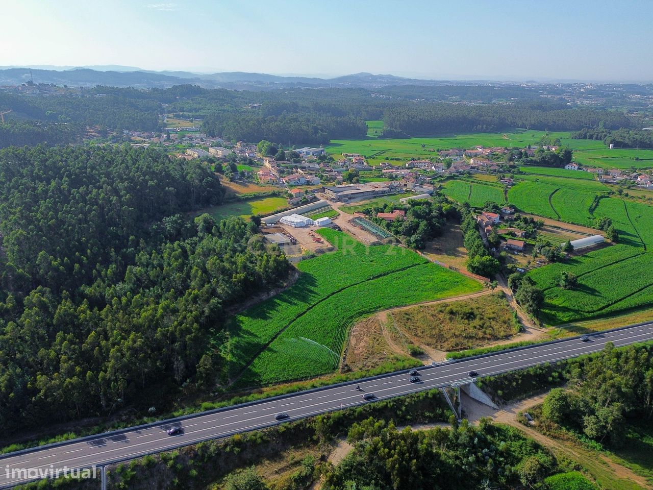 Terreno en Castelo da Maia, Portugal 1000 m² No. 246337