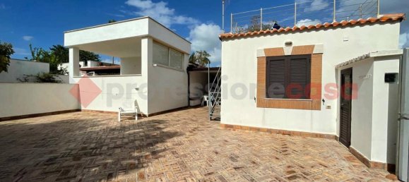 Вилла с 4 комнатами в Террачина, Италия № 126789 22