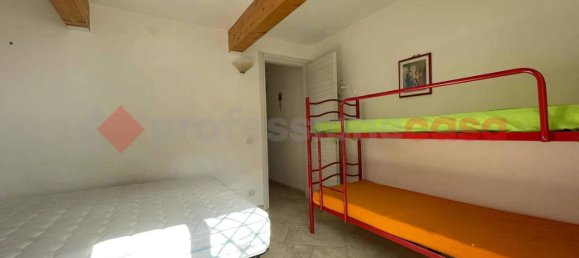 Вилла с 4 комнатами в Террачина, Италия № 126789 12