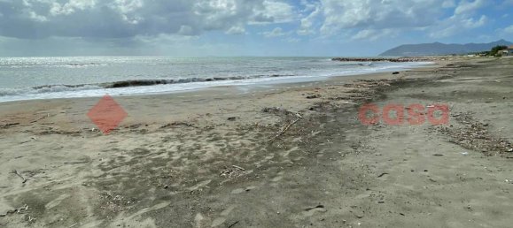 Вилла с 4 комнатами в Террачина, Италия № 126789 35