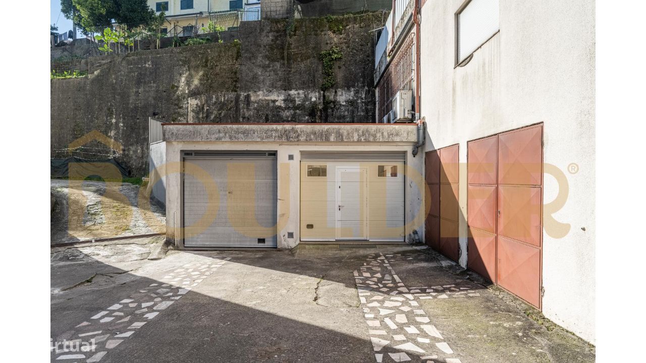 93m² Garage in Lanhoso, Portugal No. 59883