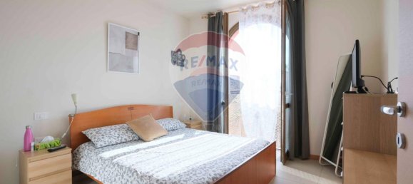 4 rooms Apartment in Jesi, Italy No. 2994 7