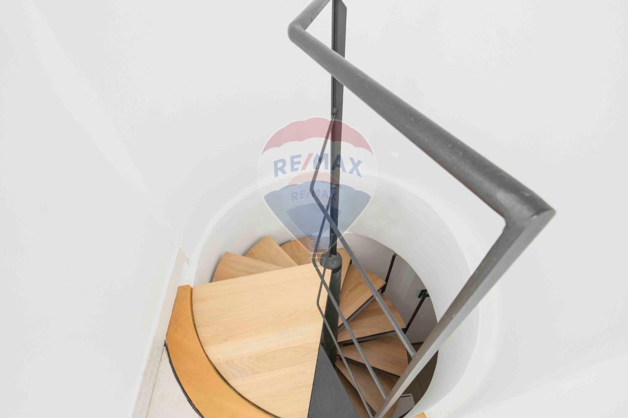 4 rooms Apartment in Jesi, Italy No. 2994