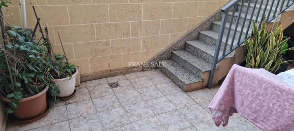 3 bedrooms Maisonette in Zabbar, Malta No. 2740 7
