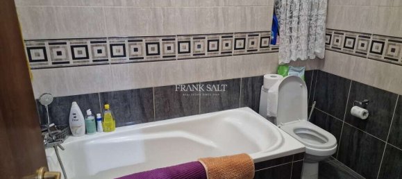 3 bedrooms Maisonette in Zabbar, Malta No. 2740 5