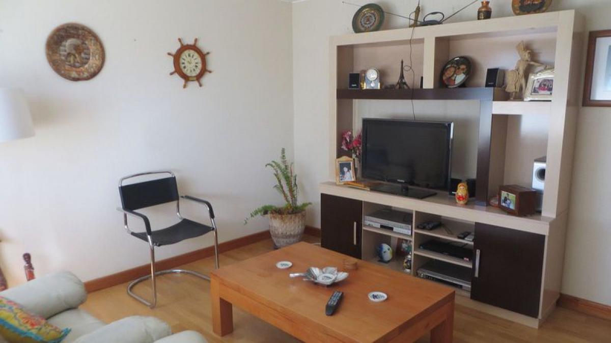 4 bedrooms Apartment in Maule, Chile No. 1938