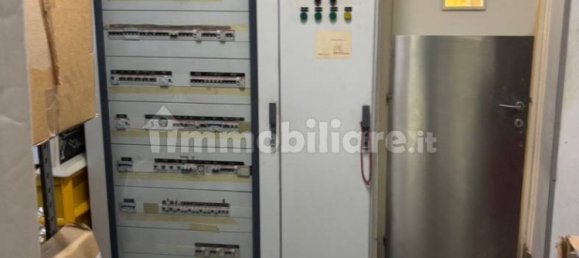 Propriété commerciale à Sesto Fiorentino, Italy 350m² No. 65540 4