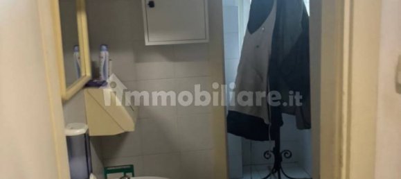 Propriété commerciale à Sesto Fiorentino, Italy 350m² No. 65540 3