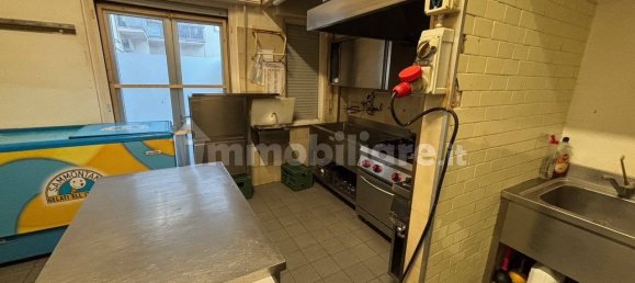 Propriété commerciale à Sesto Fiorentino, Italy 350m² No. 65540 9