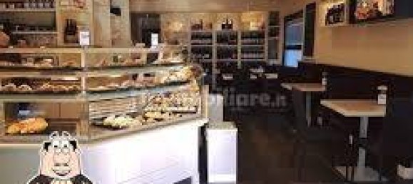 Propriété commerciale à Sesto Fiorentino, Italy 350m² No. 65540 11