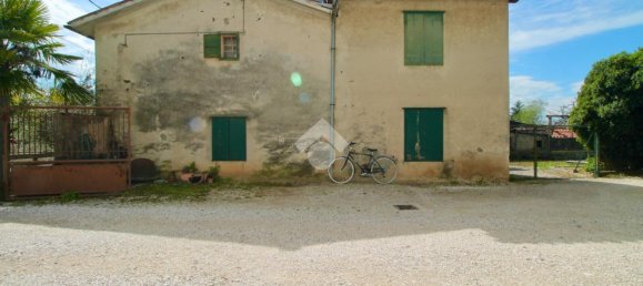 Casa de 4 divisões em Udine, Italy N.º 18132 36