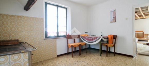 Casa de 4 divisões em Udine, Italy N.º 18132 4