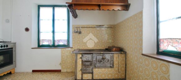 Casa de 4 divisões em Udine, Italy N.º 18132 41