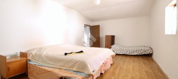 Casa de 4 divisões em Udine, Italy N.º 18132 15