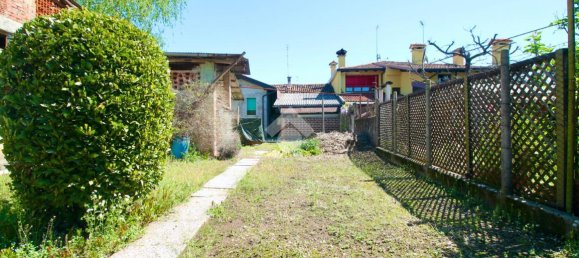 Casa de 4 divisões em Udine, Italy N.º 18132 28