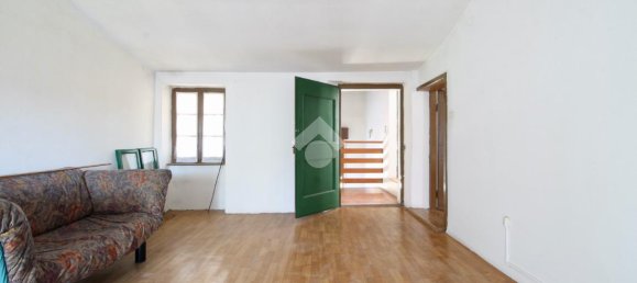 Casa de 4 divisões em Udine, Italy N.º 18132 19