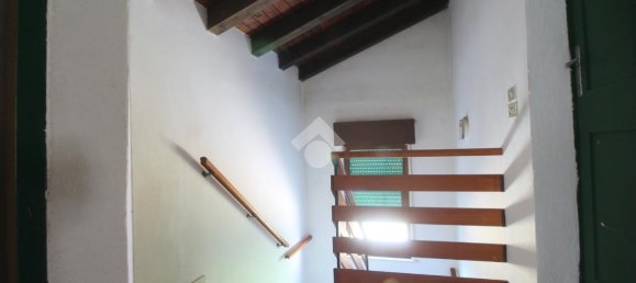 Casa de 4 divisões em Udine, Italy N.º 18132 16