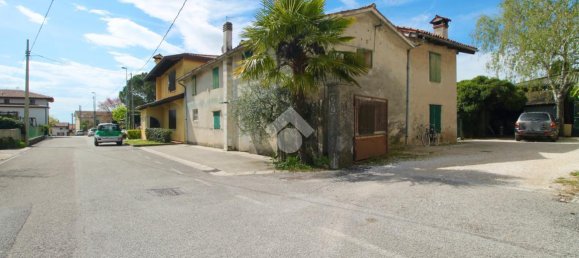 Casa de 4 divisões em Udine, Italy N.º 18132 32