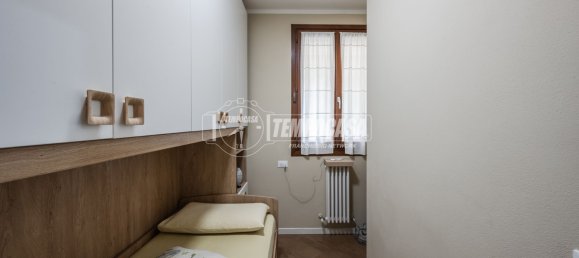 2 bedrooms Apartment in Maranello, Italy No. 378251 24