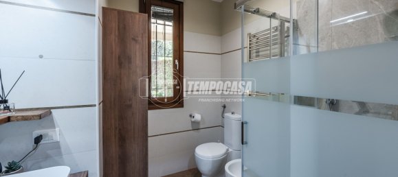 2 bedrooms Apartment in Maranello, Italy No. 378251 6