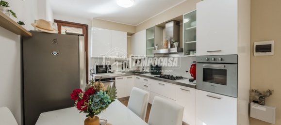 2 bedrooms Apartment in Maranello, Italy No. 378251 16