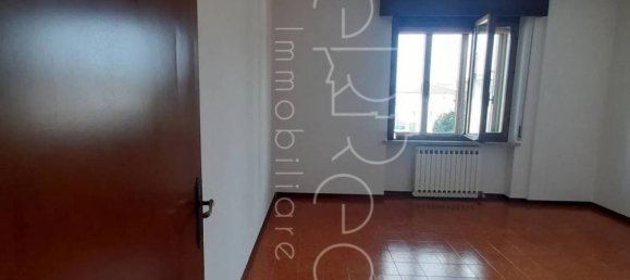 Apartamento de 4 dormitorios en Porto Mantovano, Italy No. 346777 24
