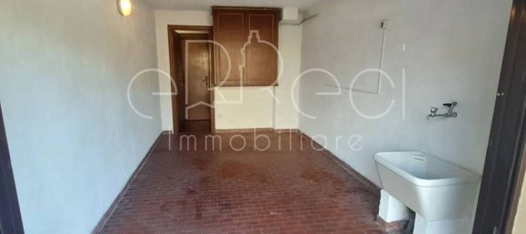 Apartamento de 4 dormitorios en Porto Mantovano, Italy No. 346777 5