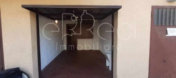 Apartamento de 4 dormitorios en Porto Mantovano, Italy No. 346777 4