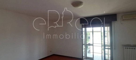 Apartamento de 4 dormitorios en Porto Mantovano, Italy No. 346777 9