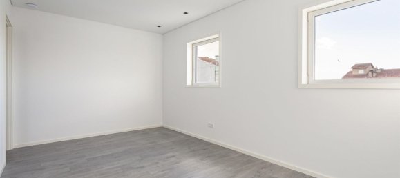 1059m² Building in Porto, Portugal No. 141038 25