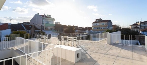 1059m² Building in Porto, Portugal No. 141038 44