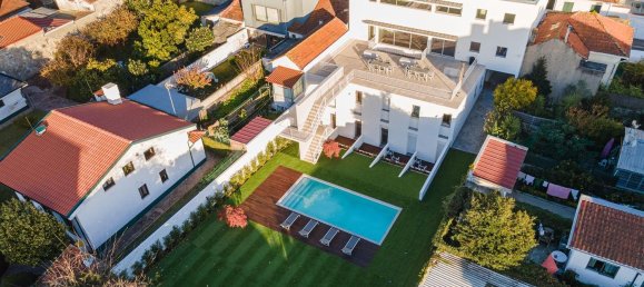 1059m² Building in Porto, Portugal No. 141038 6