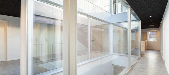 1059m² Building in Porto, Portugal No. 141038 12