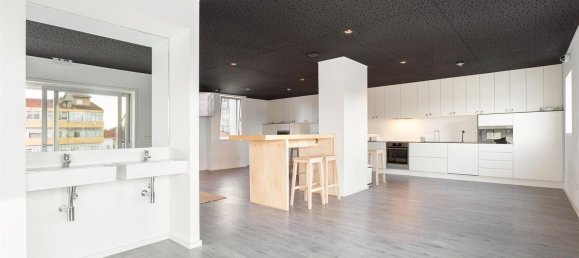 1059m² Building in Porto, Portugal No. 141038 14