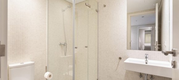 1059m² Building in Porto, Portugal No. 141038 37