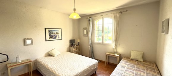 4 bedrooms Castles in Saint-Maximin-la-Sainte-Baume, France No. 191177 7