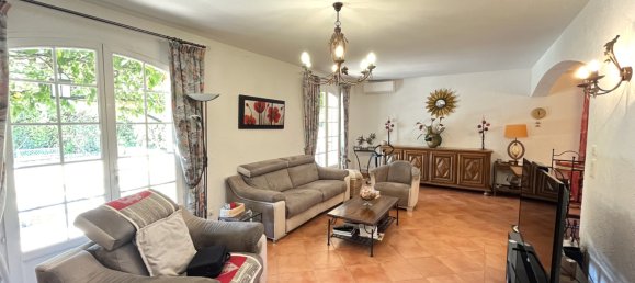 4 bedrooms Castles in Saint-Maximin-la-Sainte-Baume, France No. 191177 4