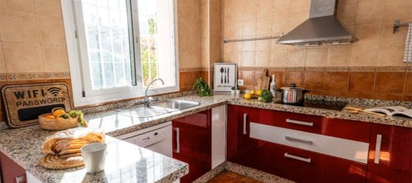 5 bedrooms Villa in Benalmadena, Spain No. 137147 11