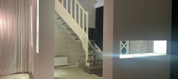 Коммерческая недвижимость 290м² в Нансе, Франция № 82425 5