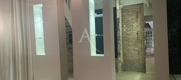 Коммерческая недвижимость 290м² в Нансе, Франция № 82425 4