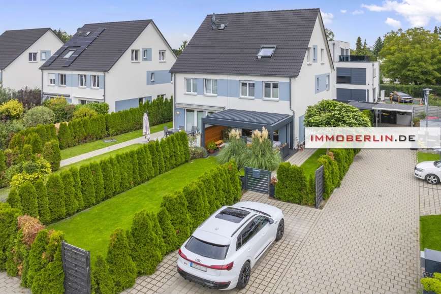 Таунхаус с 5 комнатами в Рудов, Германия № 297464