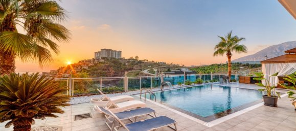 Villa 8+1 in Kargicak, Turkey No. 21907 14