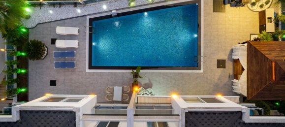 Villa 8+1 in Kargicak, Turkey No. 21907 8