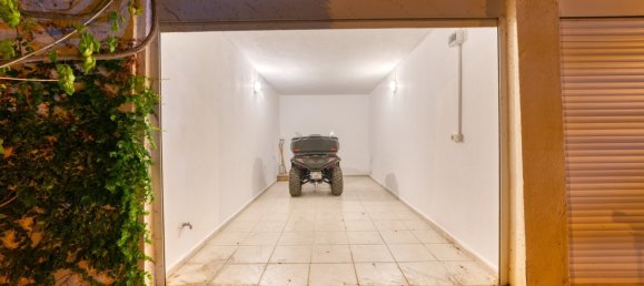 Villa 8+1 in Kargicak, Turkey No. 21907 20