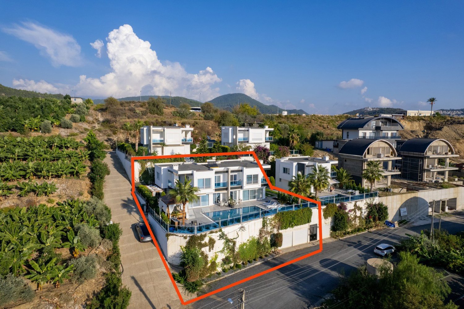 Villa 8+1 in Kargicak, Turkey No. 21907