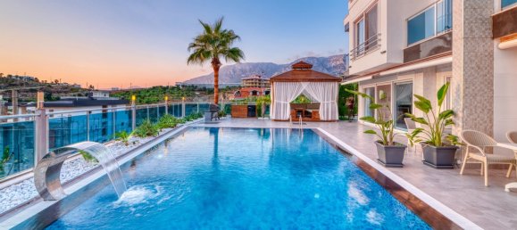 Villa 8+1 in Kargicak, Turkey No. 21907 15