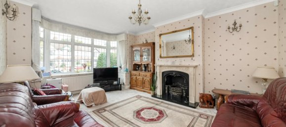 3 bedrooms Commercial property in Beckenham, United Kingdom No. 908 5